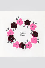 OKAIDI - טישירט ילדות שרוול ארוך לבנה עם הדפס זר פרחים - MASHBIR//365