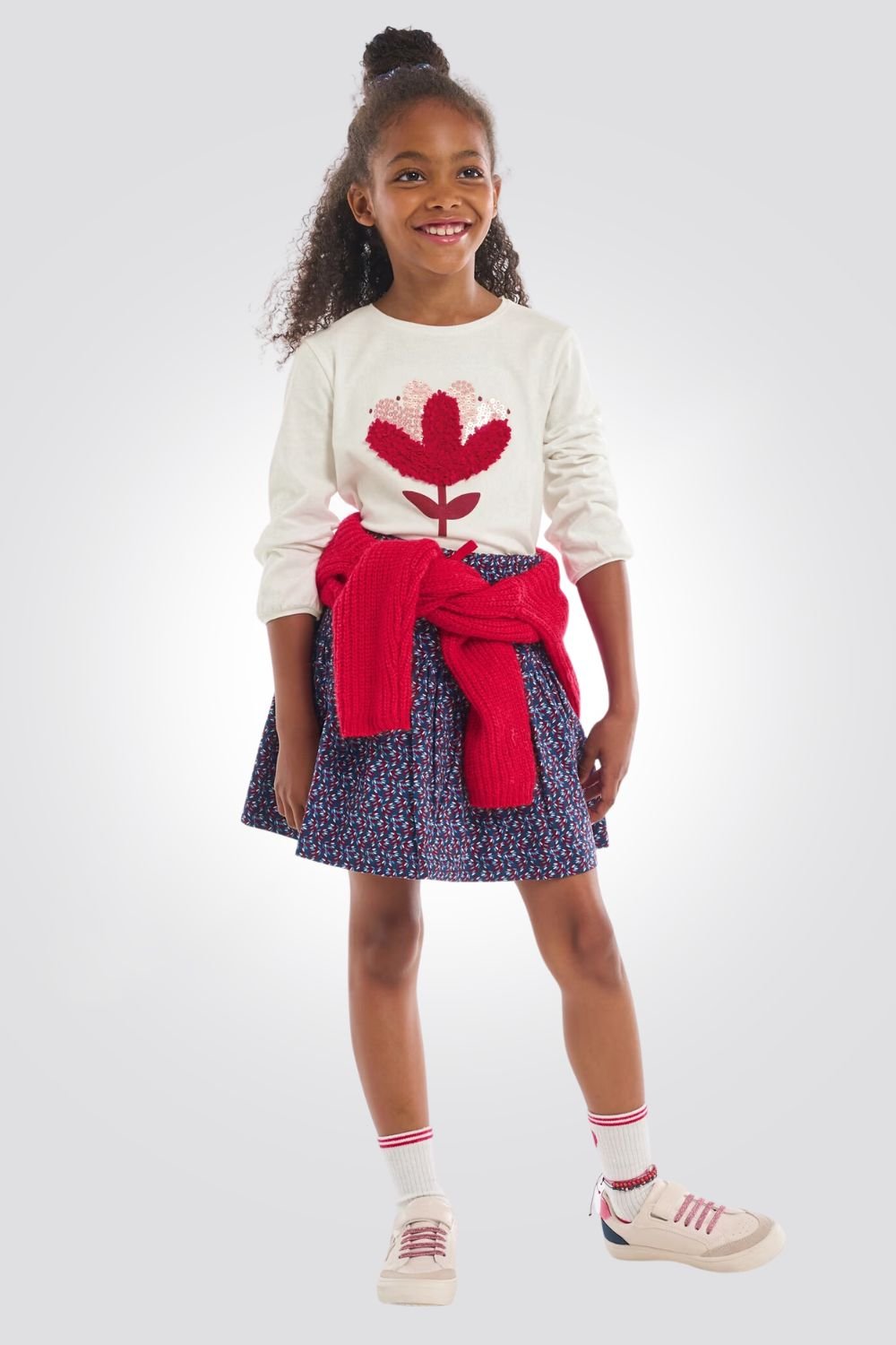 OKAIDI - טישירט ילדות שרוול ארוך עם הדפס עלה בולט ופייטים - MASHBIR//365