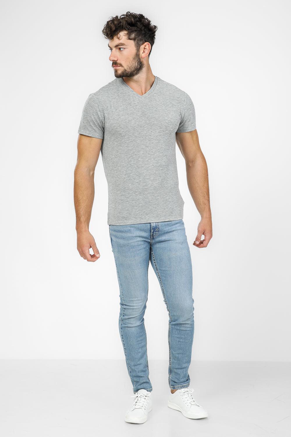 DELTA - טישירט קצרה צאוורון V לגבר בצבע אפור - MASHBIR//365