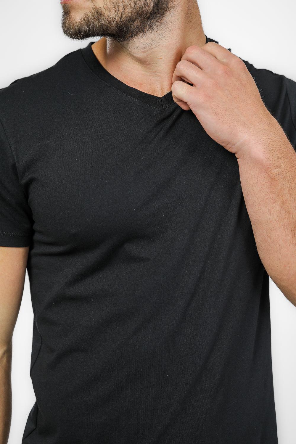 DELTA - טישירט קצרה צאוורון V לגבר בצבע שחור - MASHBIR//365