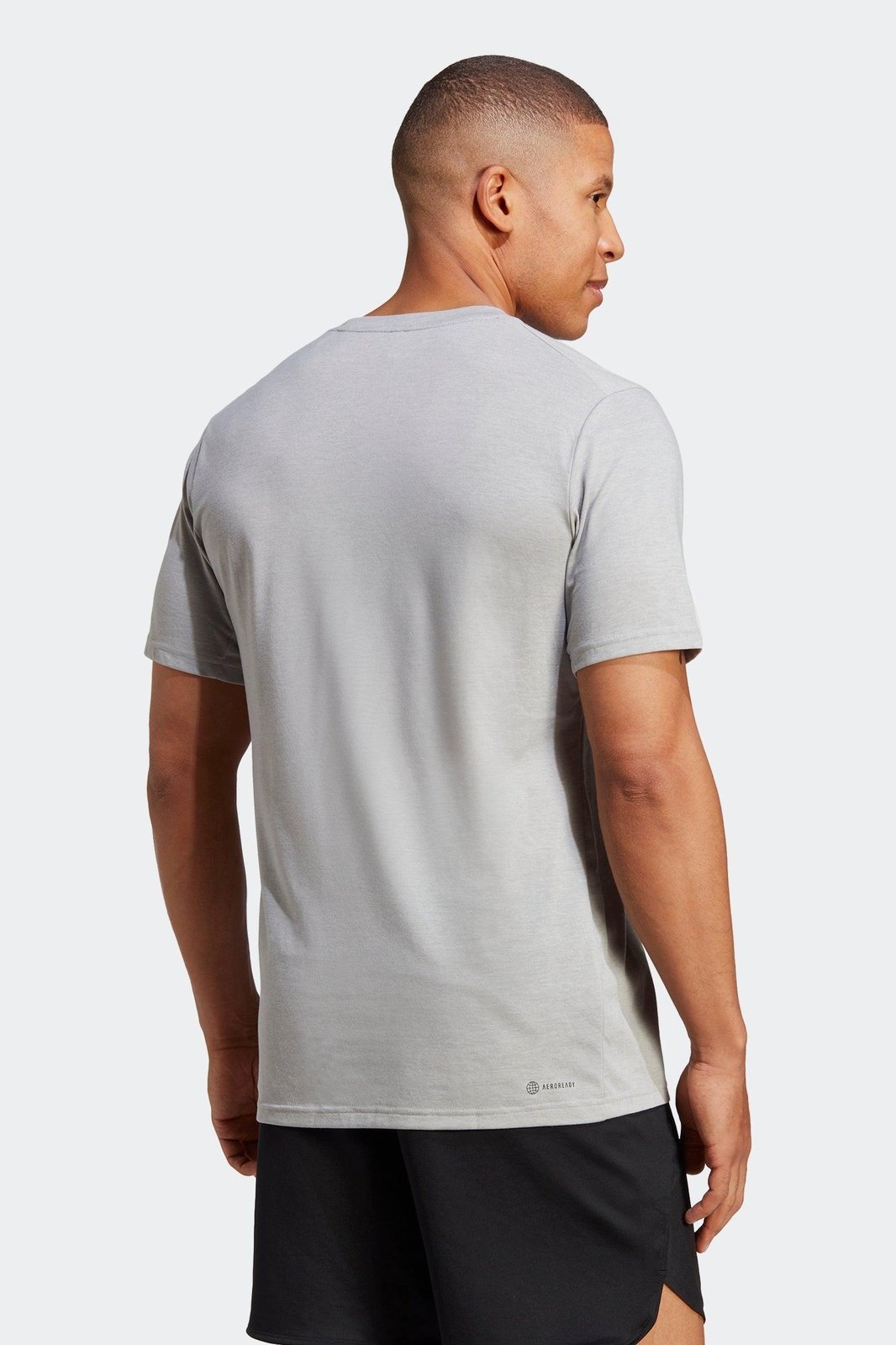 ADIDAS - טישירט קצרה בצבע אפור - MASHBIR//365