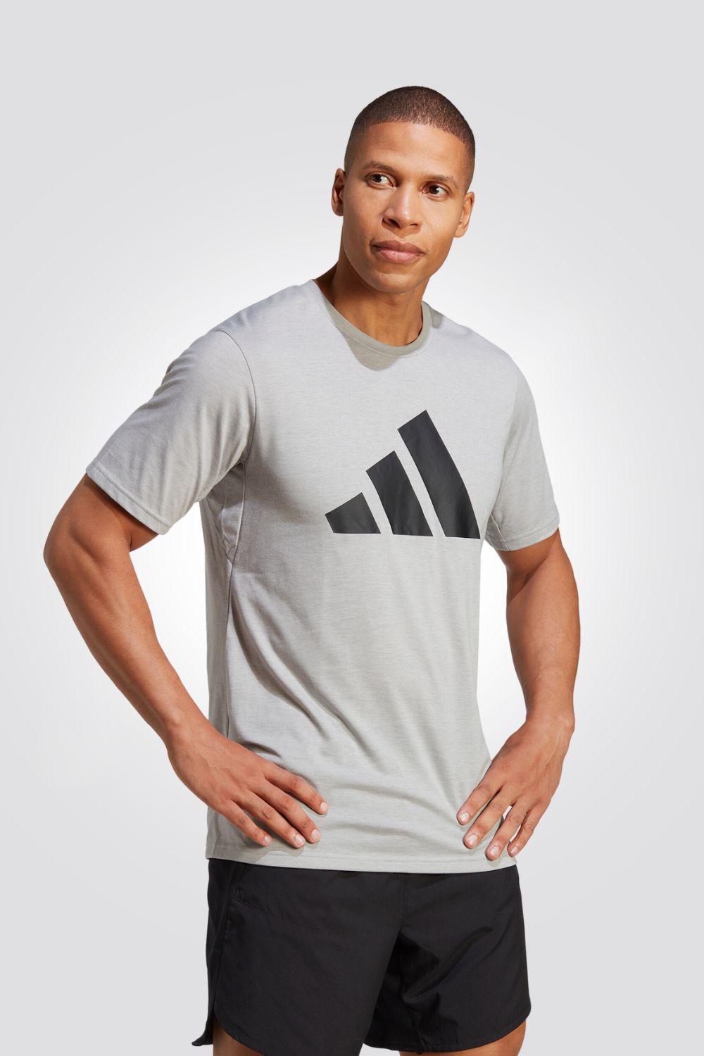 ADIDAS - טישירט קצרה בצבע אפור - MASHBIR//365