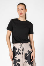 KENNETH COLE - טישירט קצרה בצבע שחור - MASHBIR//365