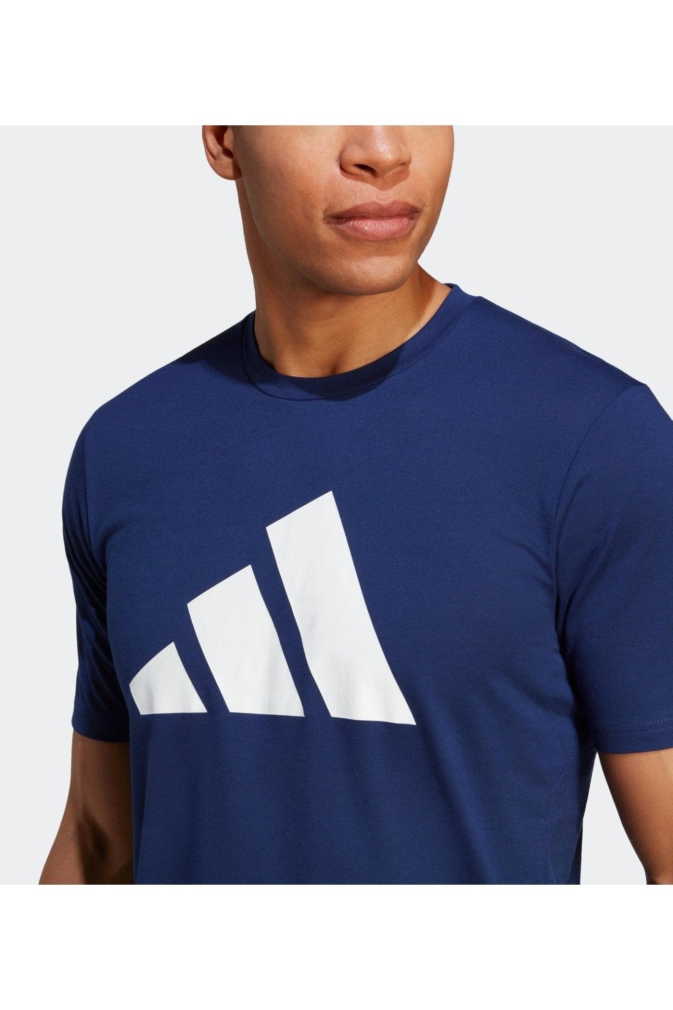 ADIDAS - טישירט קצרה בצבע כחול - MASHBIR//365