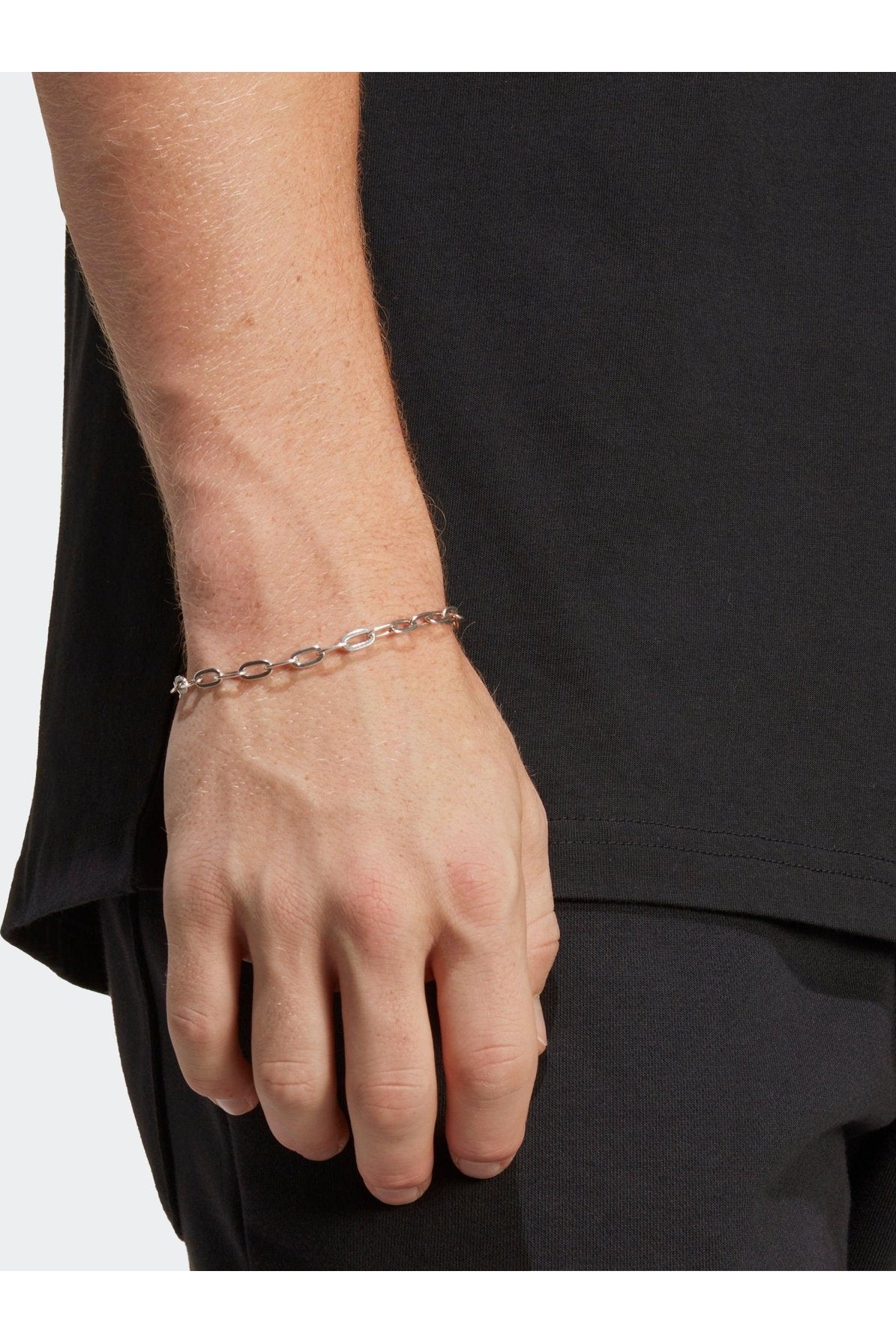 ADIDAS - טישירט קצרה ESSENTIALS בצבע שחור - MASHBIR//365