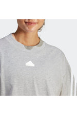ADIDAS - טישירט קצרה לנשים בצבע אפור בהיר - MASHBIR//365