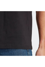 ADIDAS - טישירט קצרה מנצ'סטר יונייטד MANCHESTER UNITED בצבע שחור - MASHBIR//365