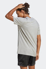 ADIDAS - טישירט קצרה SJ בצבע אפור בהיר - MASHBIR//365