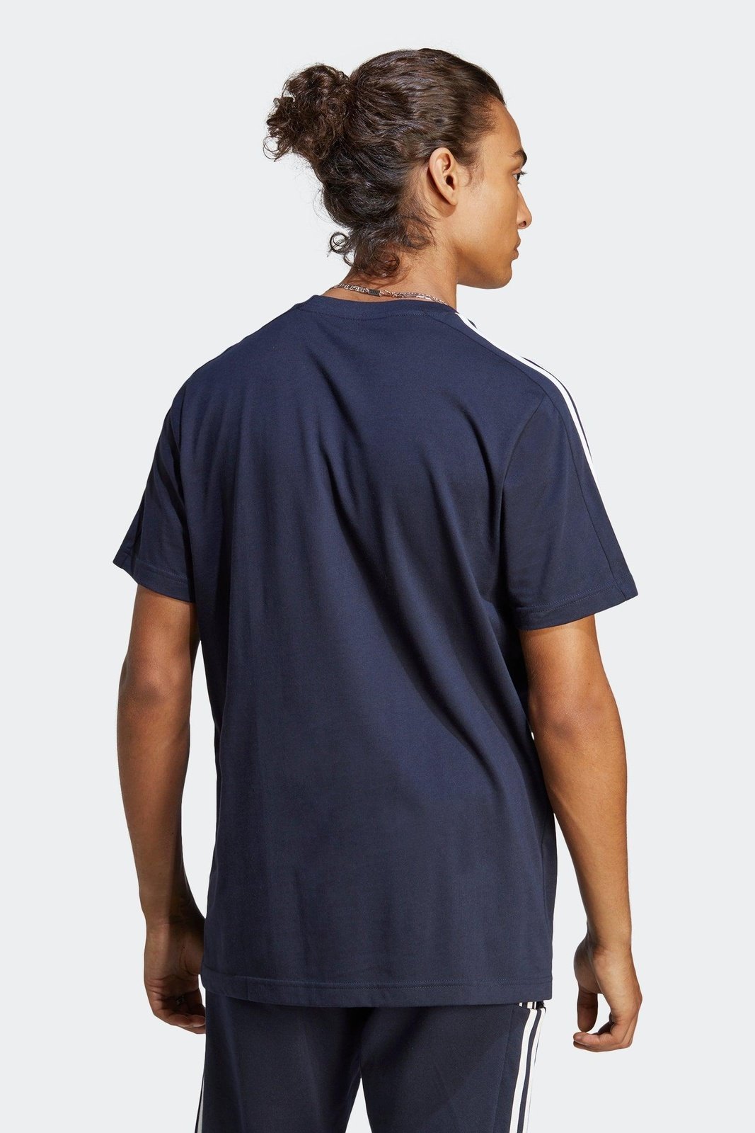 ADIDAS - טישירט קצרה SJ בצבע נייבי - MASHBIR//365