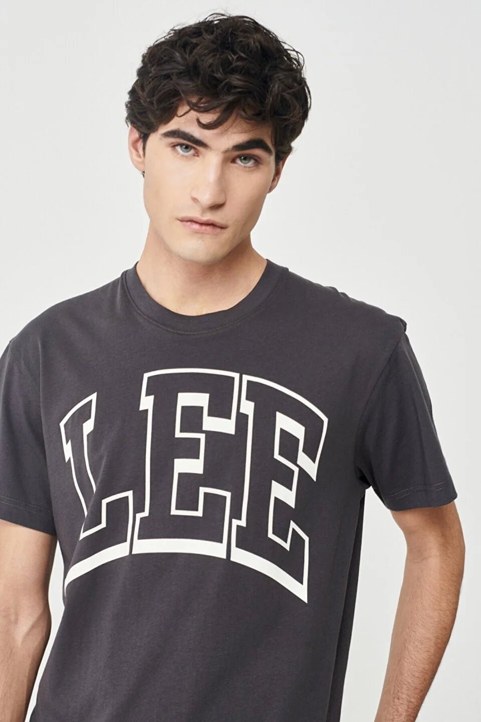 LEE - טישירט קצרה WASHED שחורה - MASHBIR//365