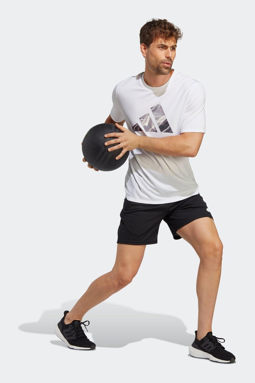 ADIDAS - טישירט לגבר MOVEMENT HIIT בצבע לבן - MASHBIR//365