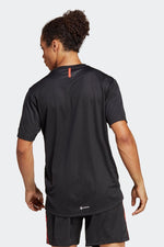 ADIDAS - טישירט לגבר WORKOUT BASE בצבע שחור - MASHBIR//365