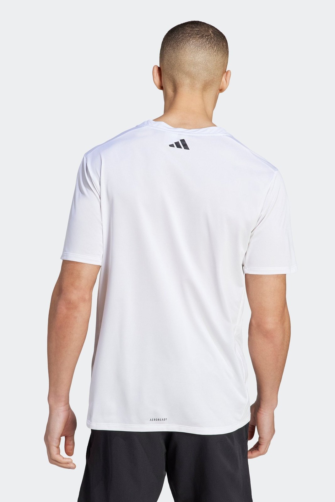 ADIDAS - טישירט לגברים DESIGNED FOR MOVEMENT בצבע לבן - MASHBIR//365