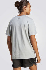 ADIDAS - טישירט לגברים MGREYH M בצבע אפור - MASHBIR//365