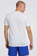 ADIDAS - טישירט לגברים TRAIN ESSENTIALS FEELREADY בצבע לבן - MASHBIR//365