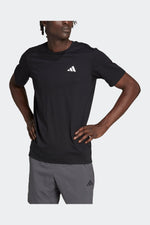 ADIDAS - טישירט לגברים TRAIN ESSENTIALS FEELREADY בצבע שחור - MASHBIR//365