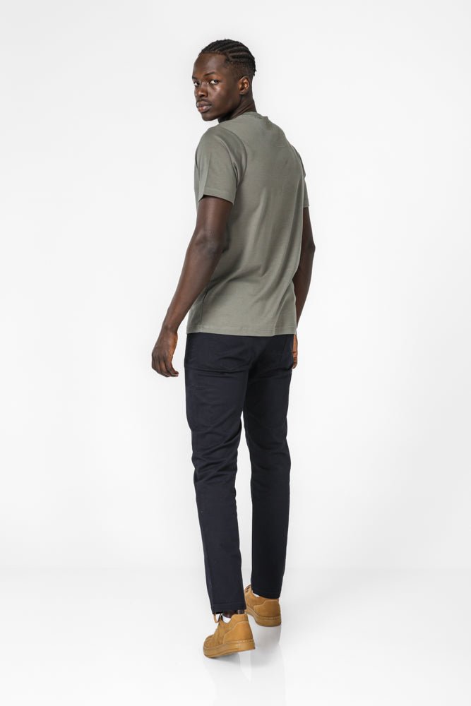 KENNETH COLE - טישירט ליקוויד קצרה בצבע זית - MASHBIR//365