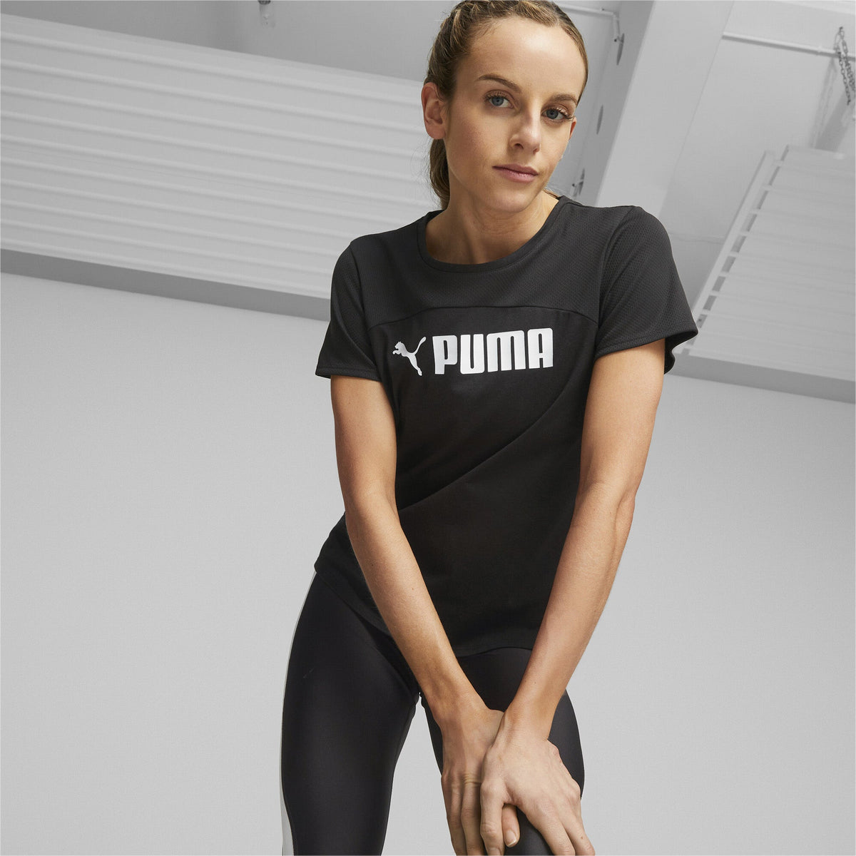 PUMA - טישירט לנשים FIT ULTRABREATHE בצבע שחור - MASHBIR//365