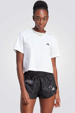 ADIDAS - טישירט לנשים SCRIBBLE EMBROIDERY CROP בצבע לבן - MASHBIR//365