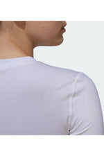 ADIDAS - טישירט לנשים TECHFIT בצבע לבן - MASHBIR//365