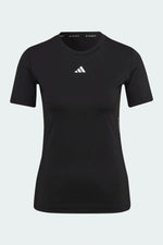 ADIDAS - טישירט לנשים TECHFIT בצבע שחור - MASHBIR//365