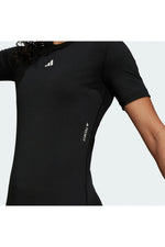 ADIDAS - טישירט לנשים TECHFIT בצבע שחור - MASHBIR//365