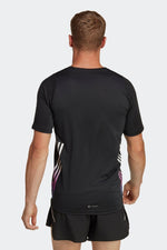 ADIDAS - טישירט לריצה RUN ICONS בצבע שחור - MASHBIR//365