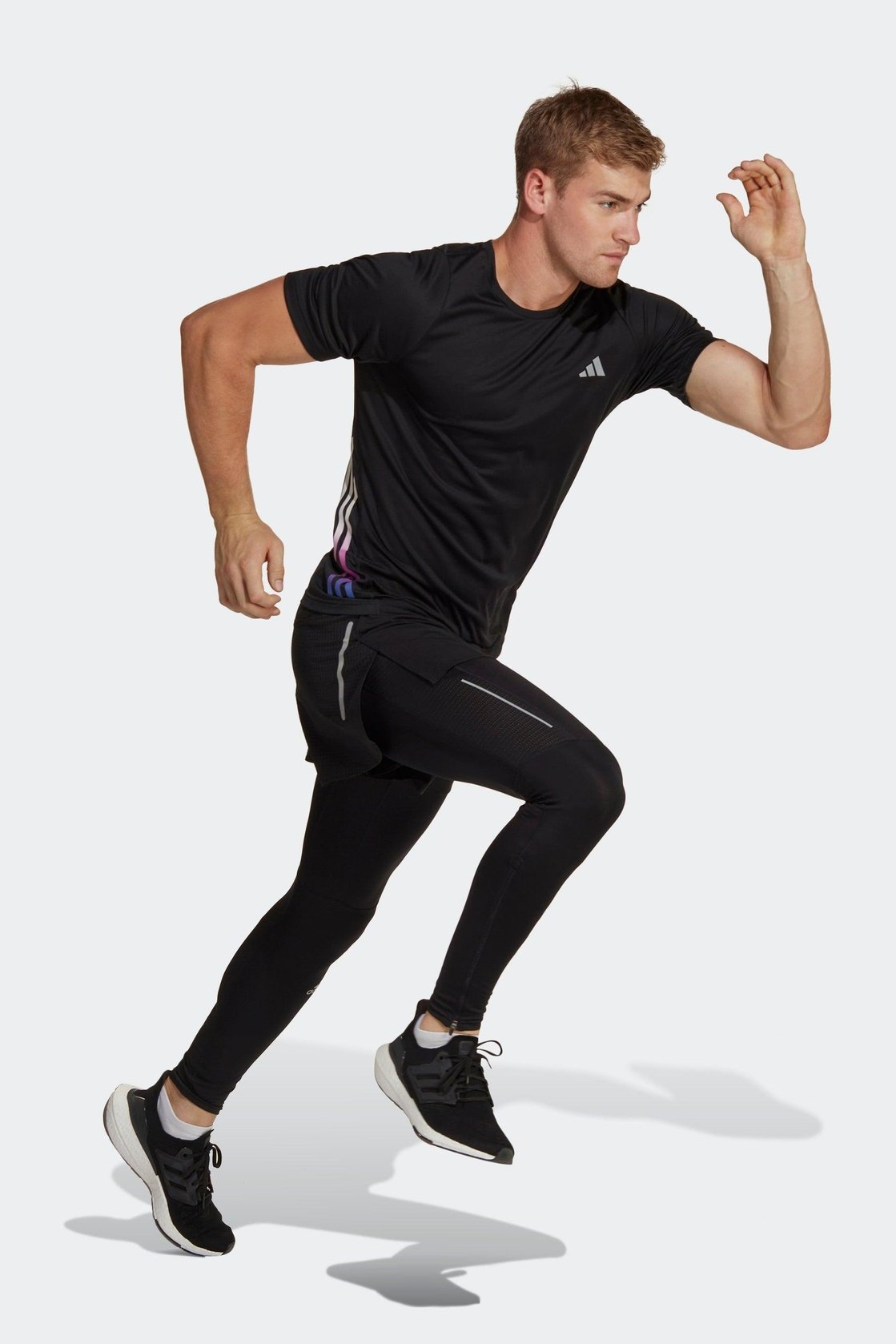 ADIDAS - טישירט לריצה RUN ICONS בצבע שחור - MASHBIR//365