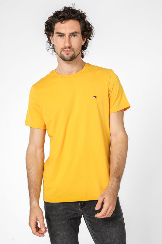 Tommy Hilfiger - טישירט לוגו בצבע צהוב - MASHBIR//365
