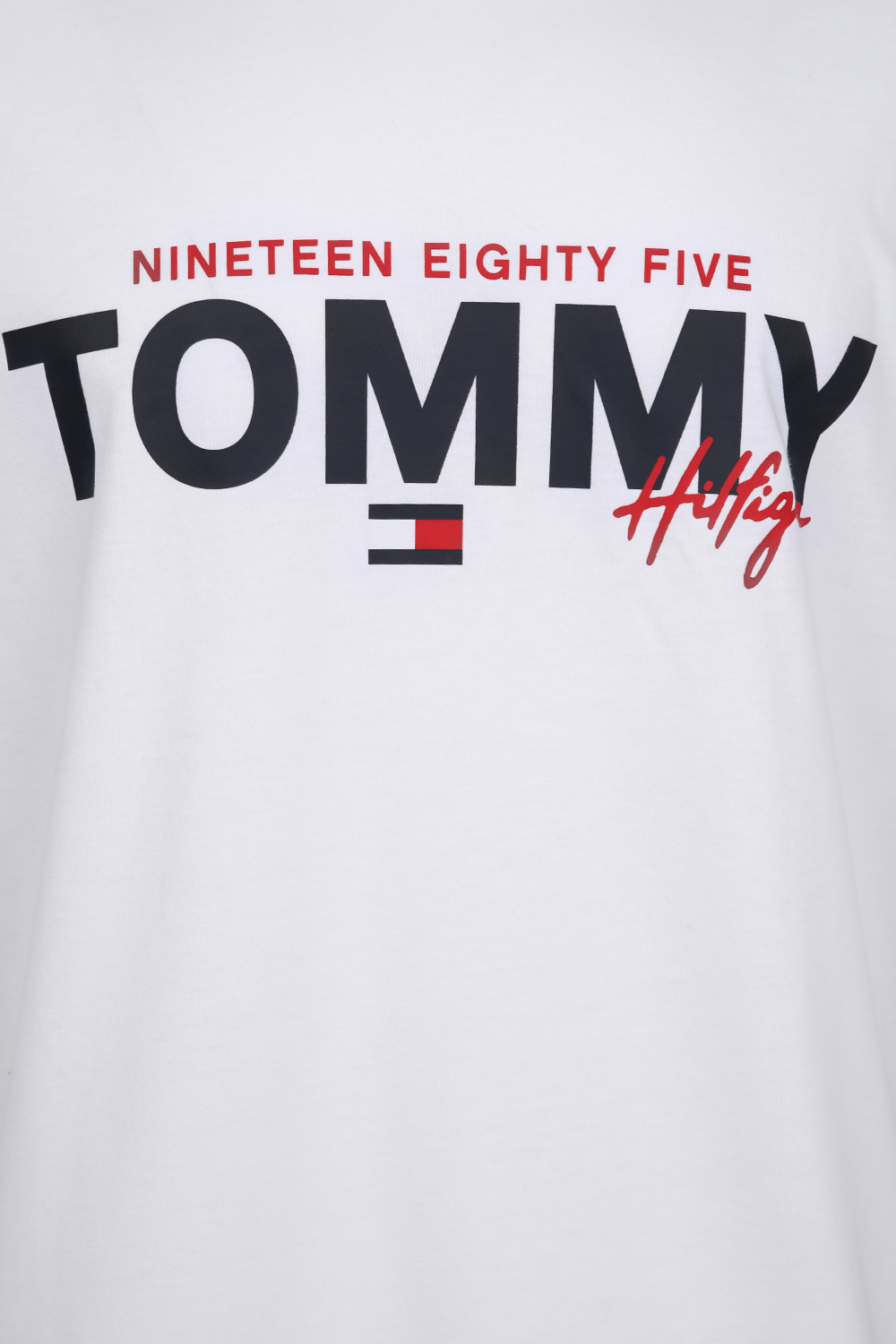 Tommy Hilfiger - טישירט לוגו בצבע לבן - MASHBIR//365