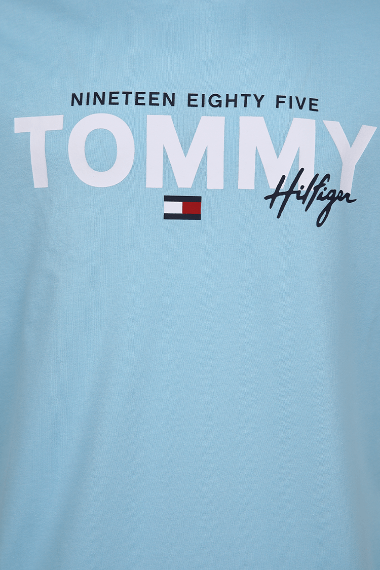 Tommy Hilfiger - טישירט לוגו בצבע תכלת - MASHBIR//365