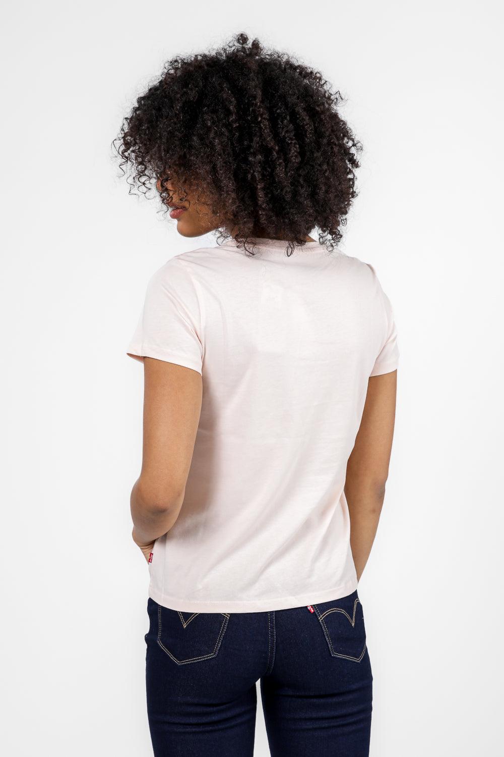 LEVI'S - טישירט לוגו בצבע ורוד - MASHBIR//365