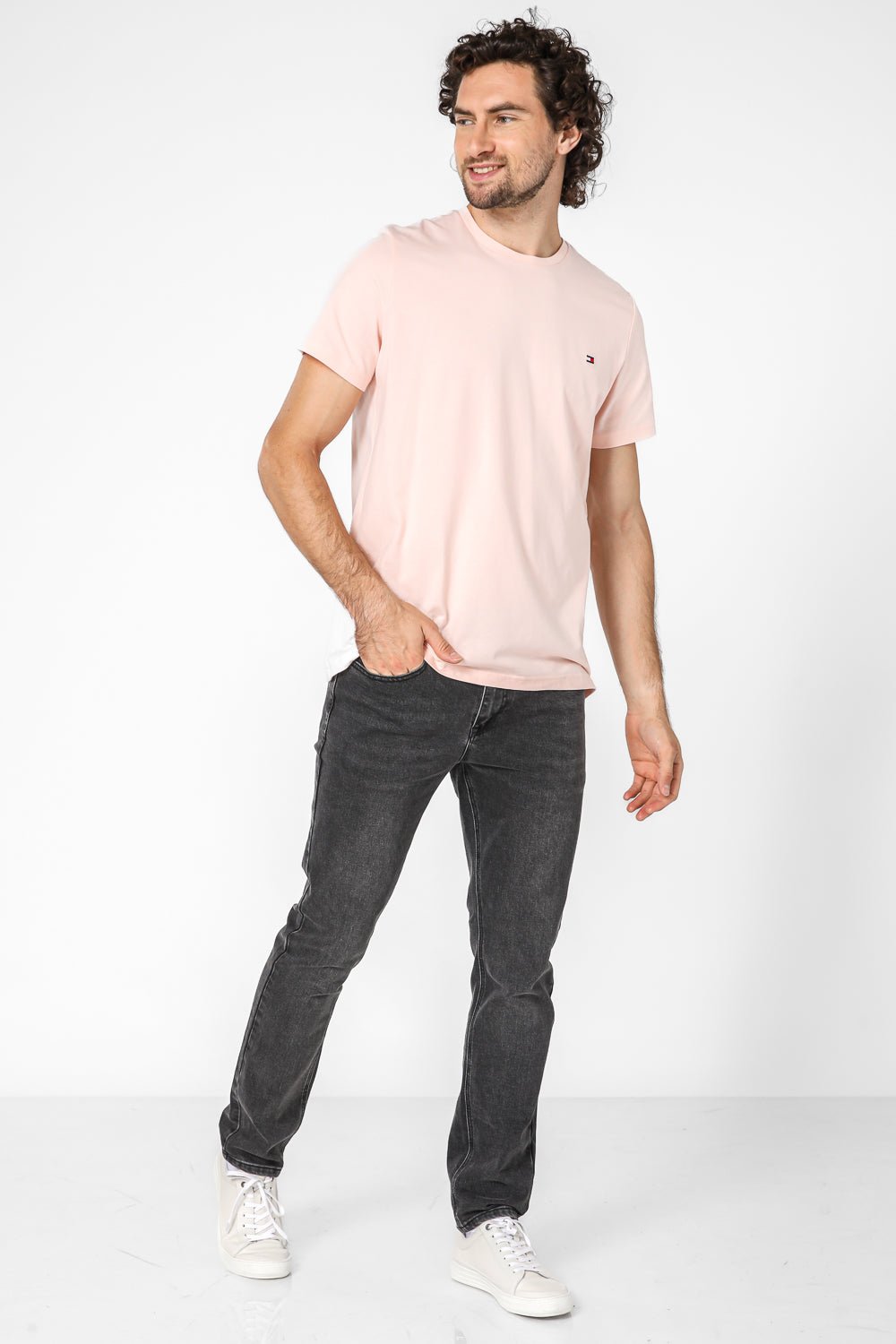 Tommy Hilfiger - טישירט לוגו בצבע ורוד - MASHBIR//365