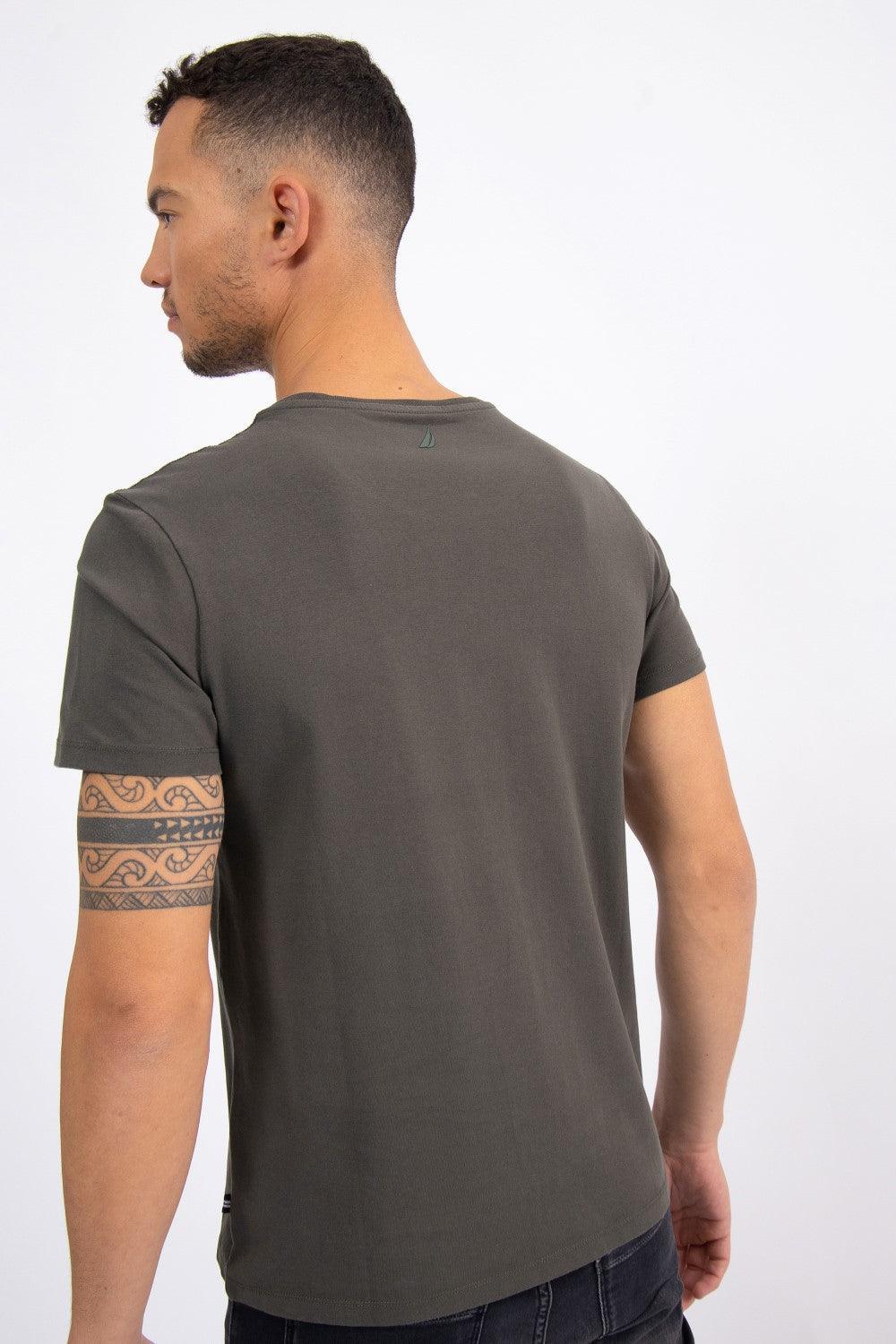 NAUTICA - טישירט לוגו עגול צבע זית - MASHBIR//365