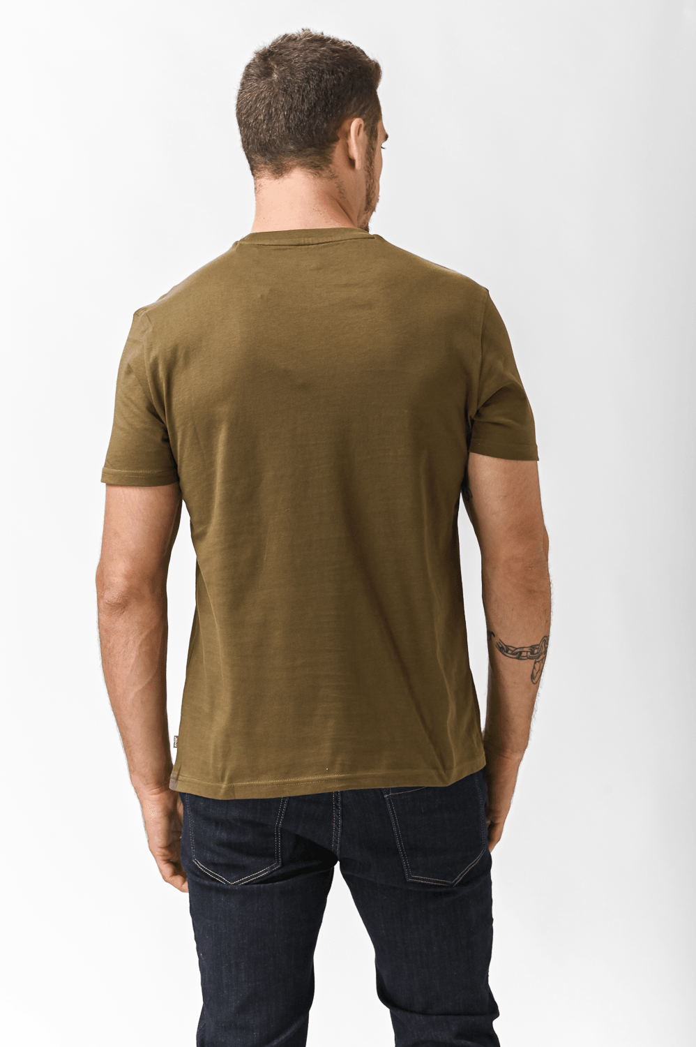 LEVI'S - טישירט לוגו קצרה בצבע ירוק זית - MASHBIR//365