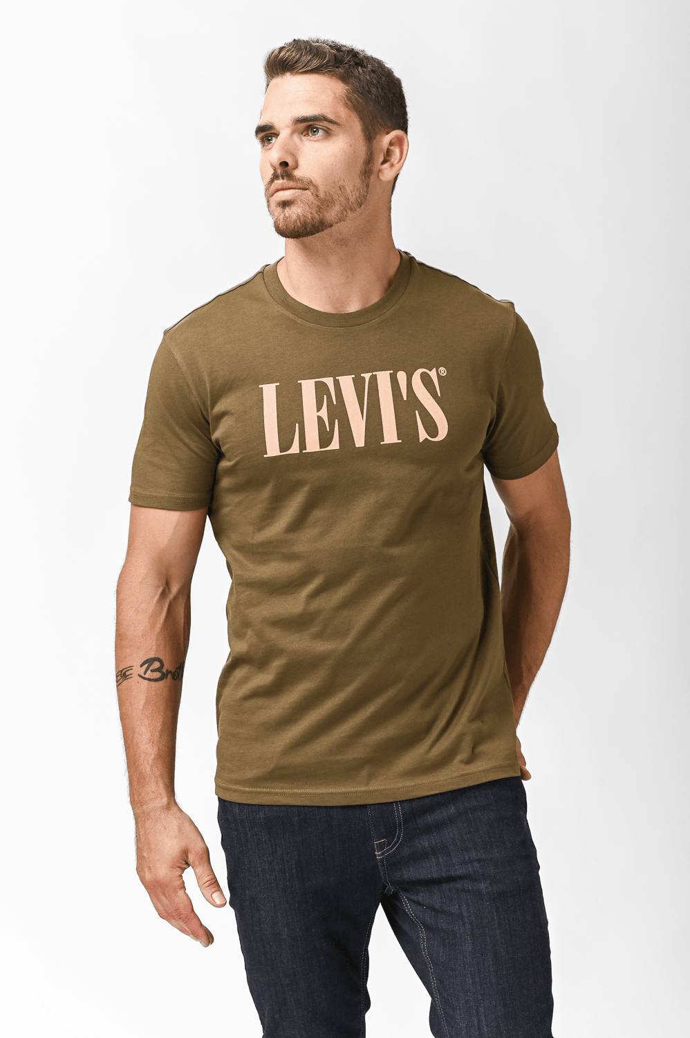LEVI'S - טישירט לוגו קצרה בצבע ירוק זית - MASHBIR//365