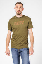 LEVI'S - טישירט לוגו קצרה בצבע ירוק זית - MASHBIR//365