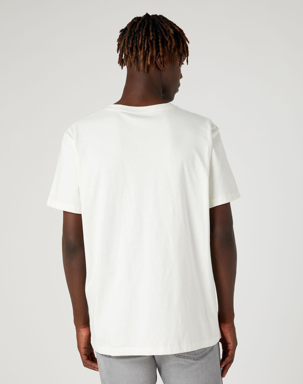 WRANGLER - טישירט עם כיתוב לוגו בצבע לבן - MASHBIR//365