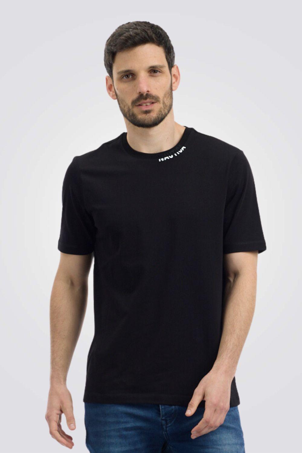 NAUTICA - טישירט עם צווארון HIGE NECK בצבע שחור - MASHBIR//365