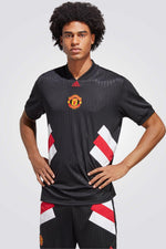 ADIDAS - טישירט MANCHESTER UNITED לגבר בצבע שחור - MASHBIR//365