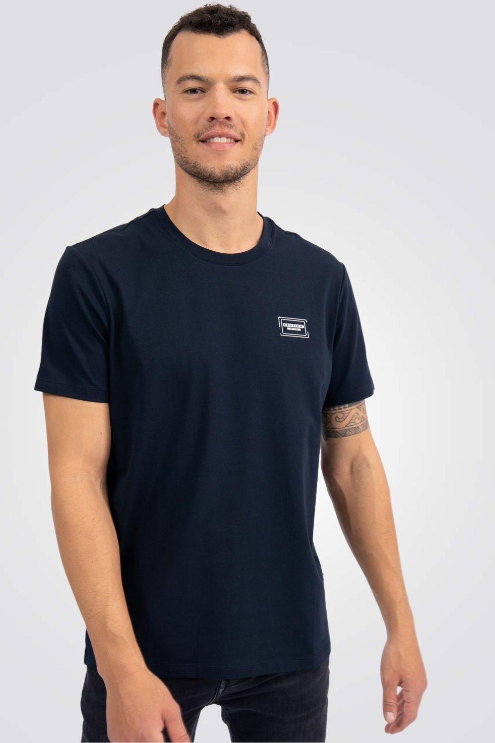 NAUTICA - טישירט NAVY עם כיתוב לוגו - MASHBIR//365