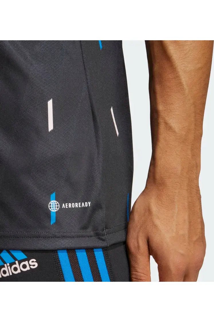 ADIDAS - טישירט נבחרת MANCHESTER UNITED לגבר בצבע שחור - MASHBIR//365