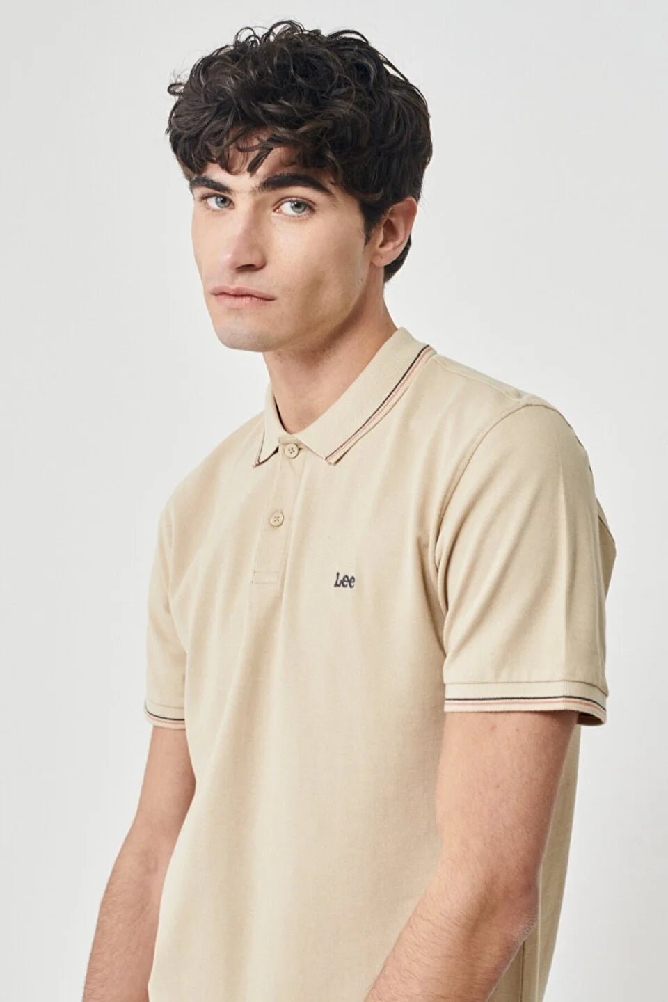 LEE - טישירט PIQUE POLO בצבע בז' - MASHBIR//365