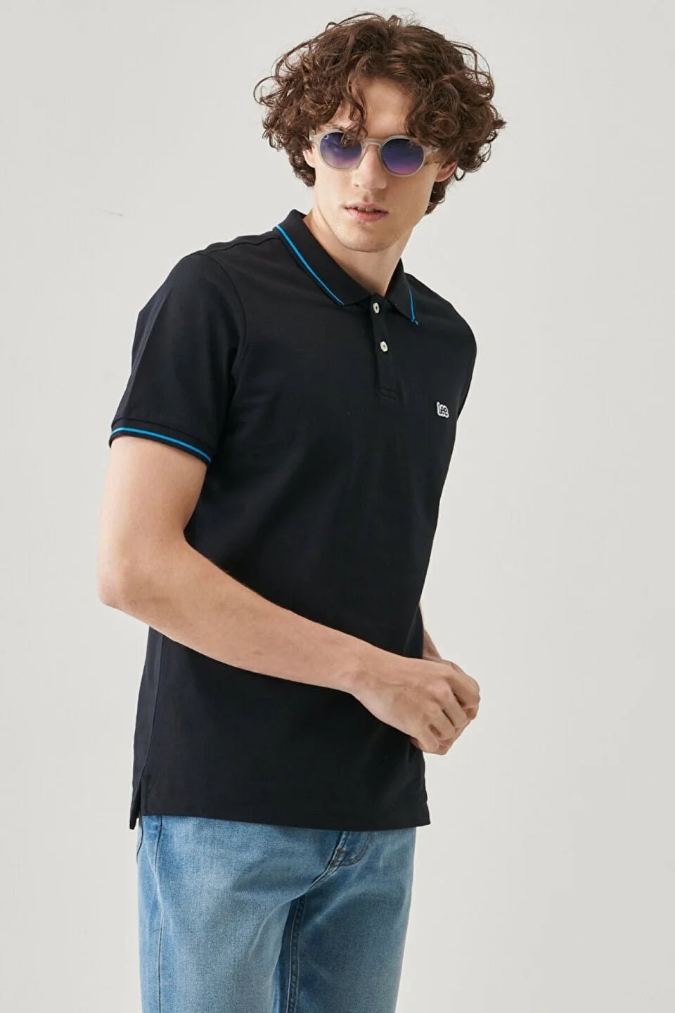 LEE - טישירט PIQUE POLO בצבע שחור - MASHBIR//365
