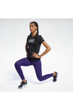 REEBOK - טישירט RUN ESSENTIALS בצבע שחור - MASHBIR//365