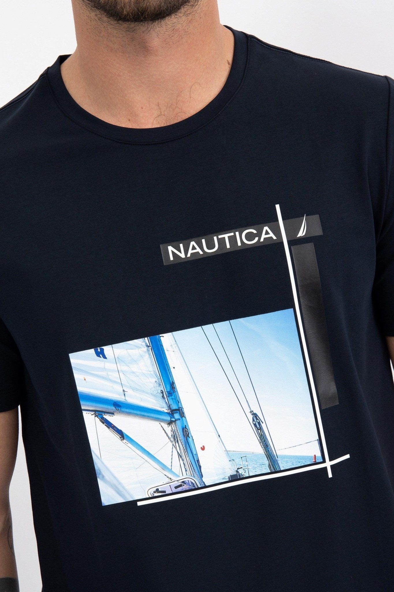 NAUTICA - טישירט שחורה עם הדפס - MASHBIR//365