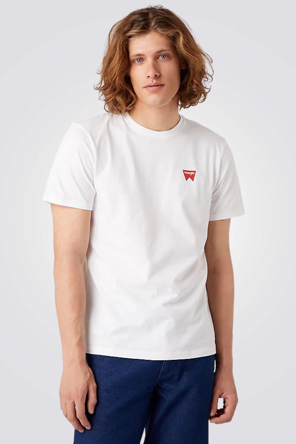 WRANGLER - טישירט SIGN OFF TEE בצבע לבן - MASHBIR//365