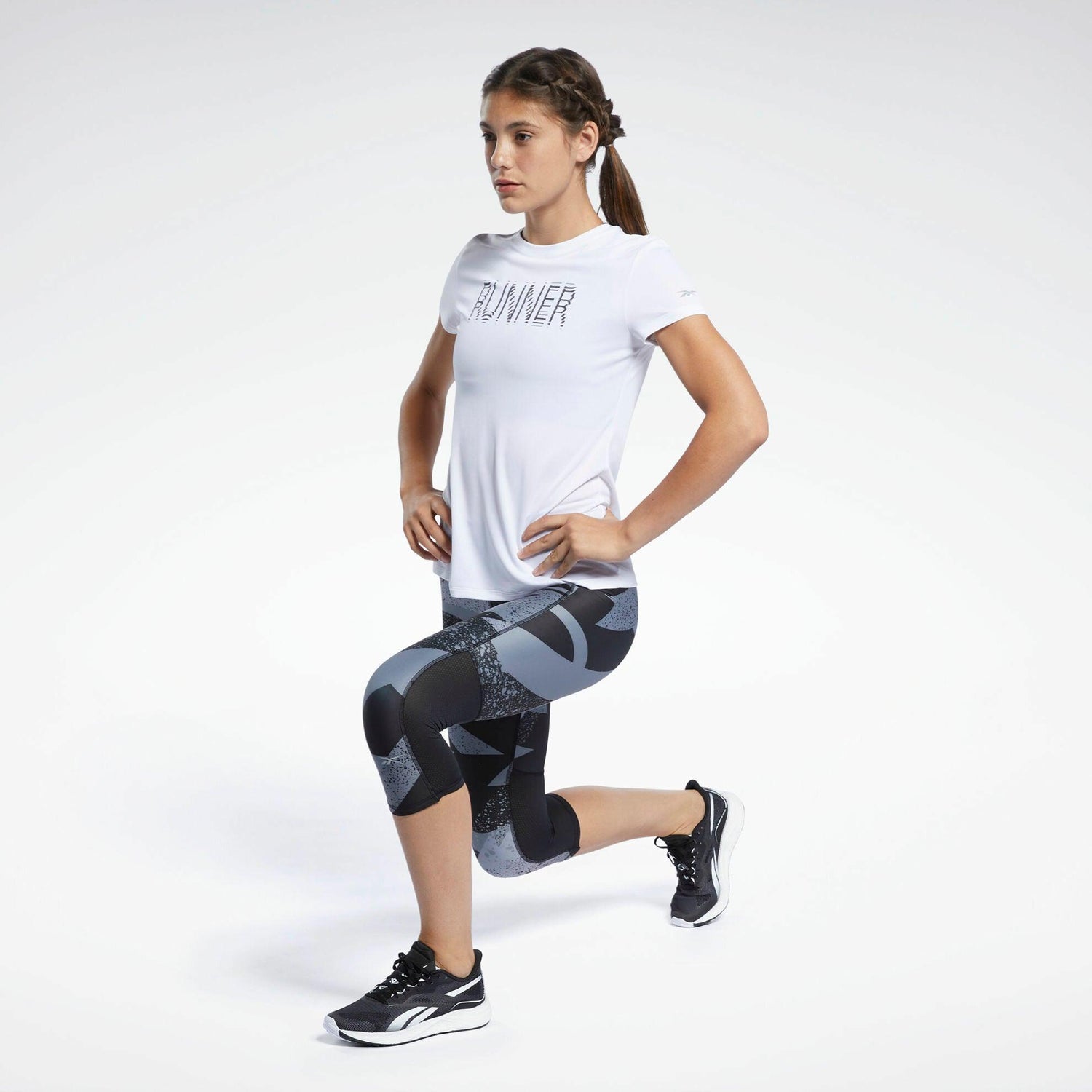 REEBOK - טישירט SPEEDWICK GRAPHIC בצבע לבן - MASHBIR//365