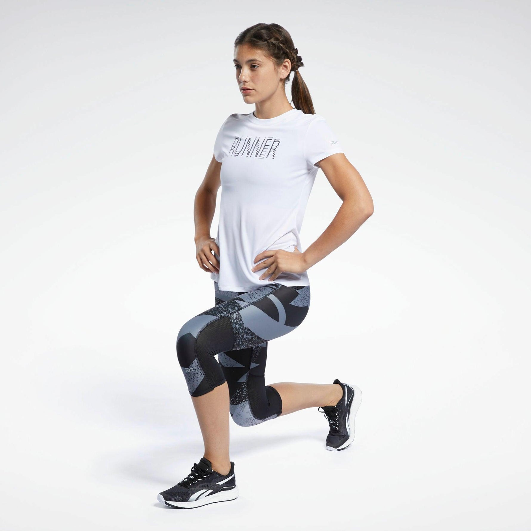 REEBOK - טישירט SPEEDWICK GRAPHIC בצבע לבן - MASHBIR//365