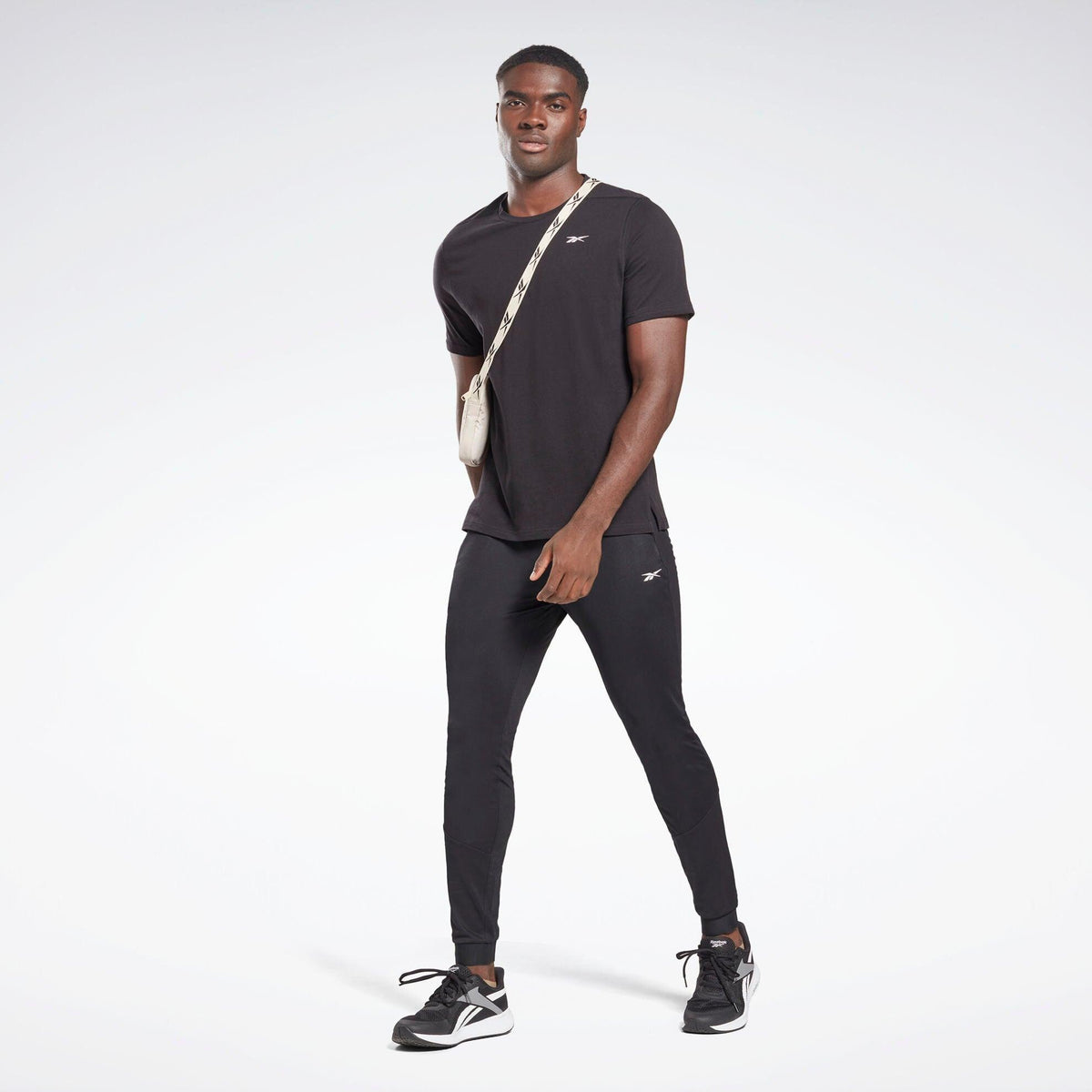 REEBOK - טישירט SPEEDWICK MOVE בצבע שחור - MASHBIR//365